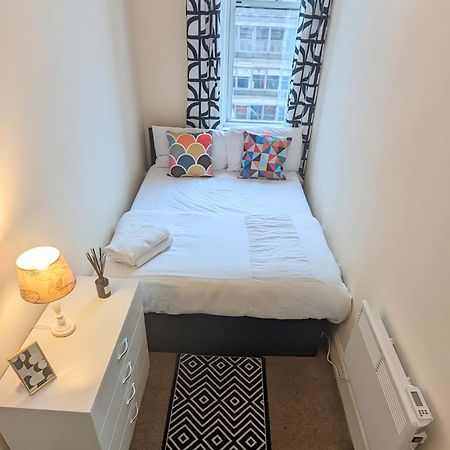Sunny Haymarket Room Эдинбург Экстерьер фото