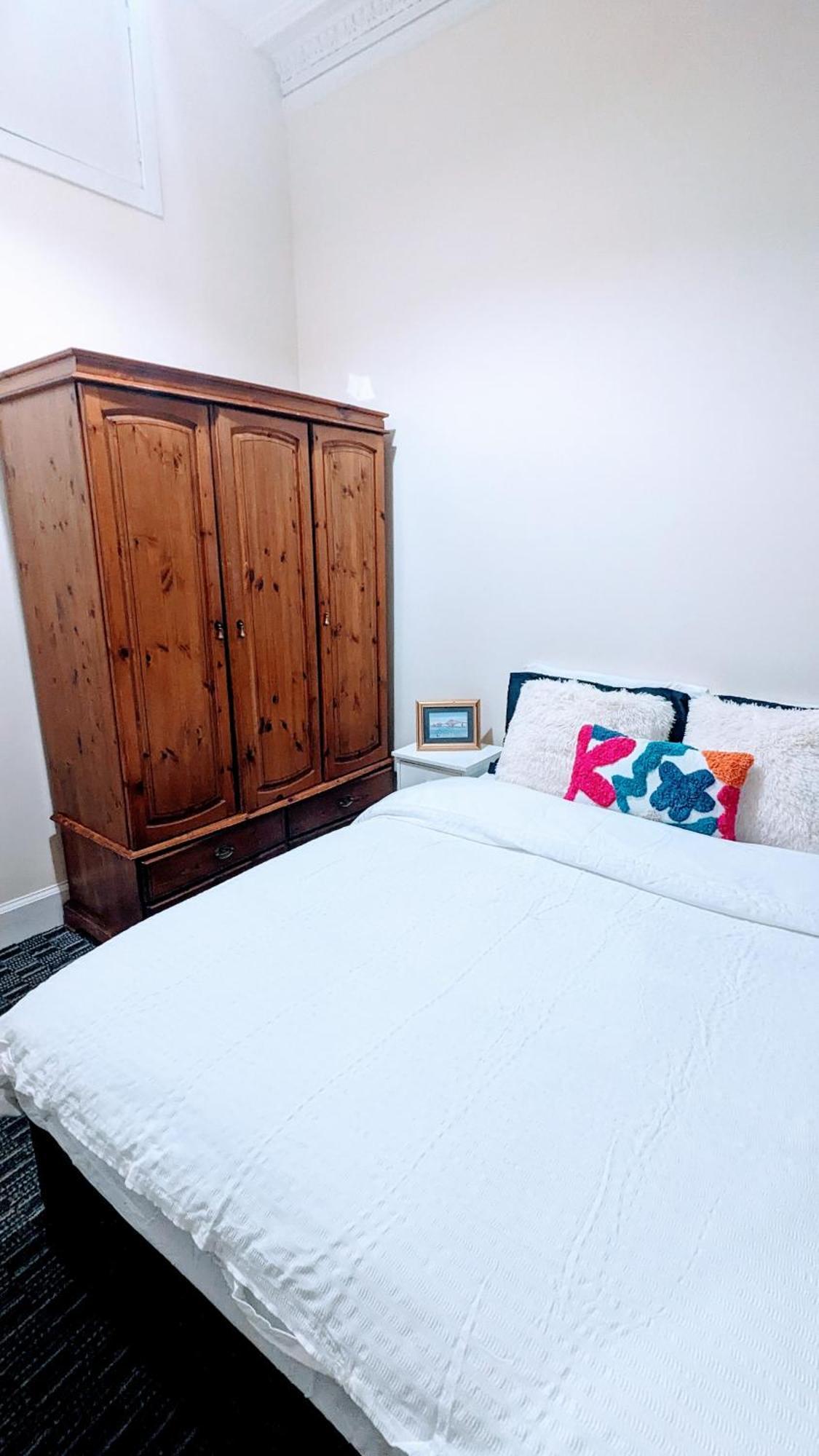 Sunny Haymarket Room Эдинбург Экстерьер фото